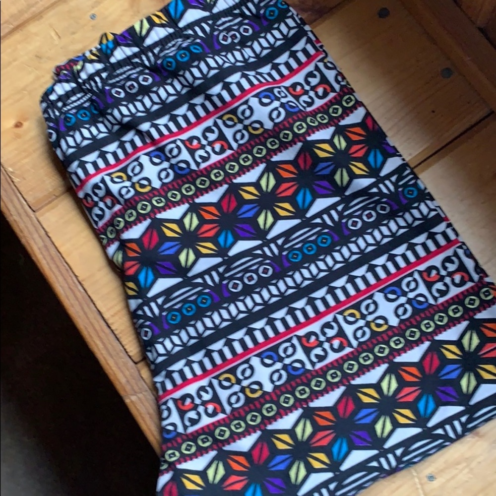 **SOLD** Cute and Comfy leggings